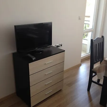 Apartment Rodina 2 *